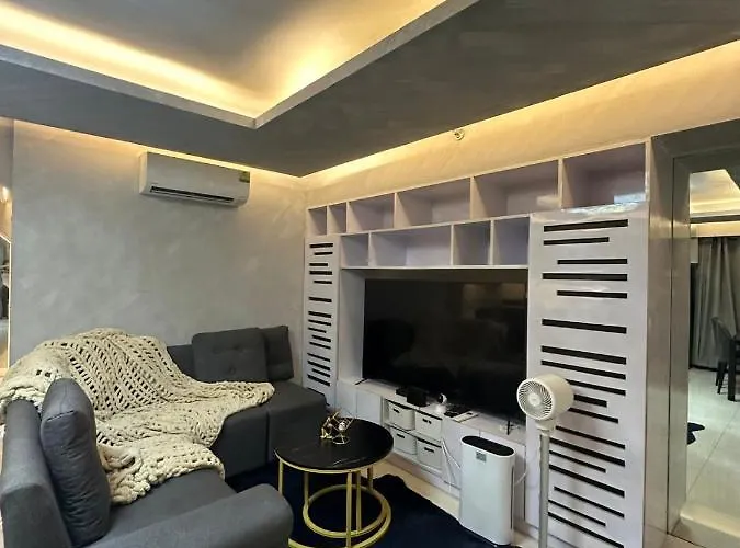 In Taguig, 2br Condo, Acacia Estates, Bgc, Manila