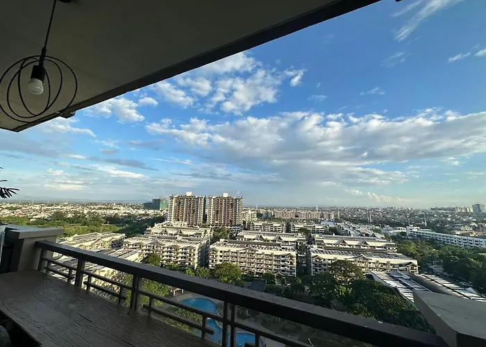 In Taguig, 2br Condo, Acacia Estates, Bgc,
