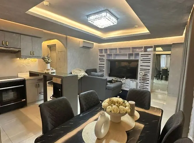 In Taguig, 2br Condo, Acacia Estates, Bgc,