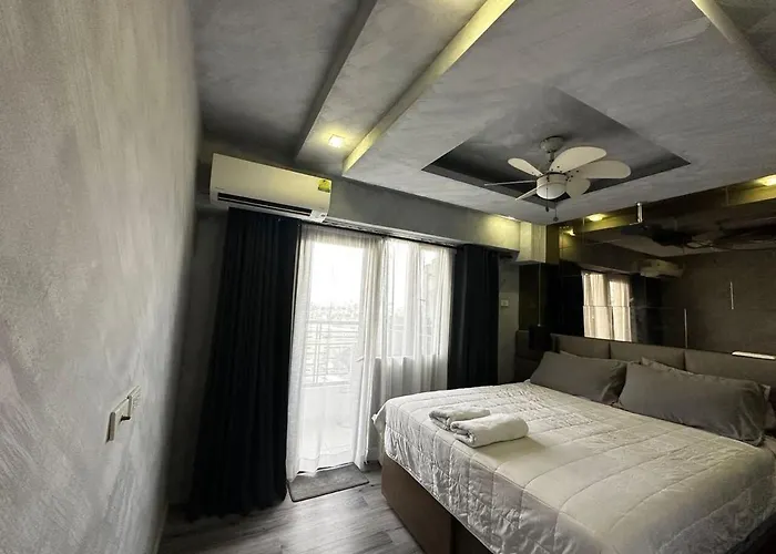 In Taguig, 2br Condo, Acacia Estates, Bgc, Apartment *